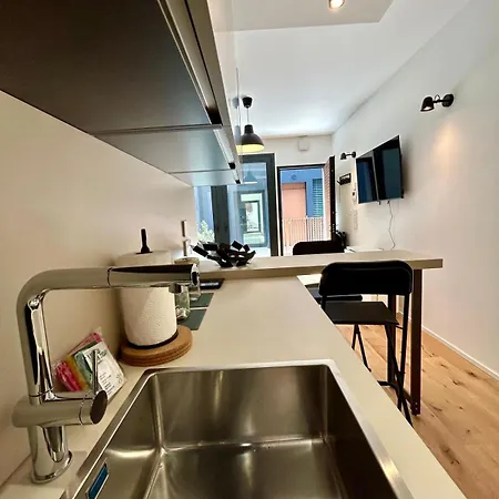 Apartman Kibilu Luxury With Terrace, Isola District And Near Garibaldi Station