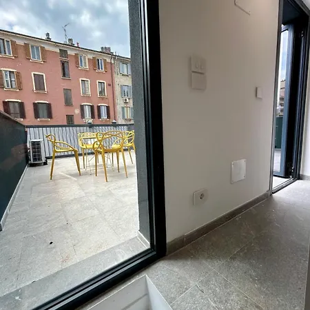 Kibilu Luxury With Terrace, Isola District And Near Garibaldi Station Milánó