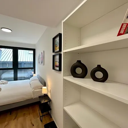 Apartman Kibilu Luxury With Terrace, Isola District And Near Garibaldi Station Milánó