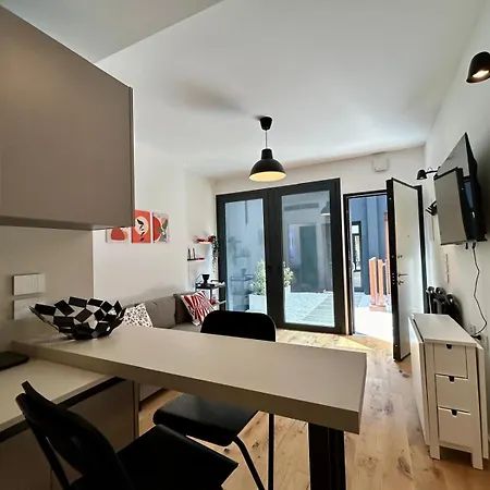 Kibilu Luxury With Terrace, Isola District And Near Garibaldi Station Apartment *
